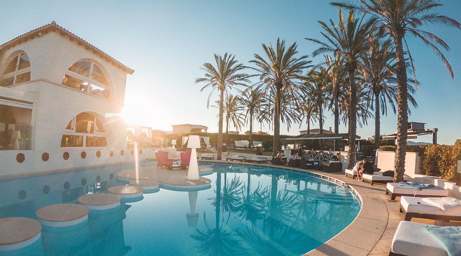 Bal Harbour San Teodoro: Ristorante, Bar, Menù, Beach &Amp; Pool Per Un’esperienza Da Sogno