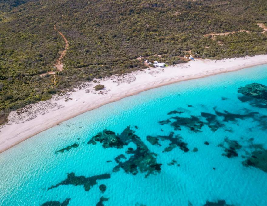 Liscia Ruja: Spiaggia Da Sogno, Beach Club E Costa Smeralda In Sardegna