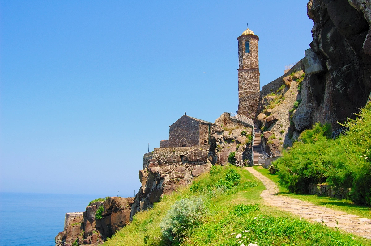 Castelsardo: Il Borgo Medievale Del Nord Sardegna Castelsardo Cattedrale