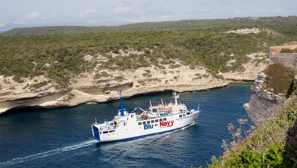 ichnusa-ferry-bonifacio-santa-teresa-gallura