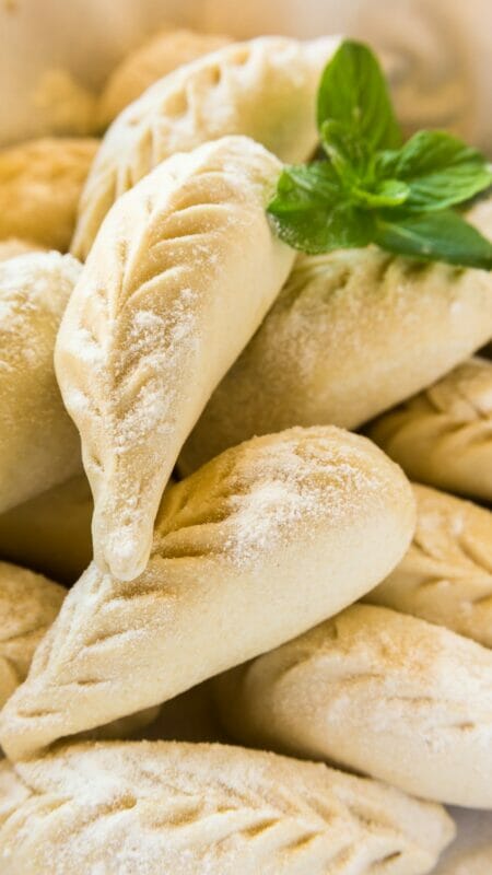 Culurgiones, pasta típica rellena de queso
